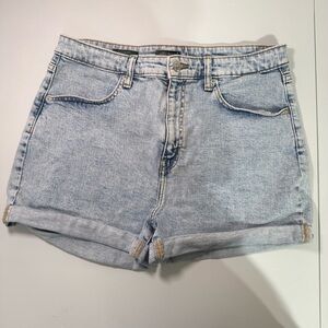 Wild Fable High Rise Denim Shorts Light Wash Cuffed Hem Size 12